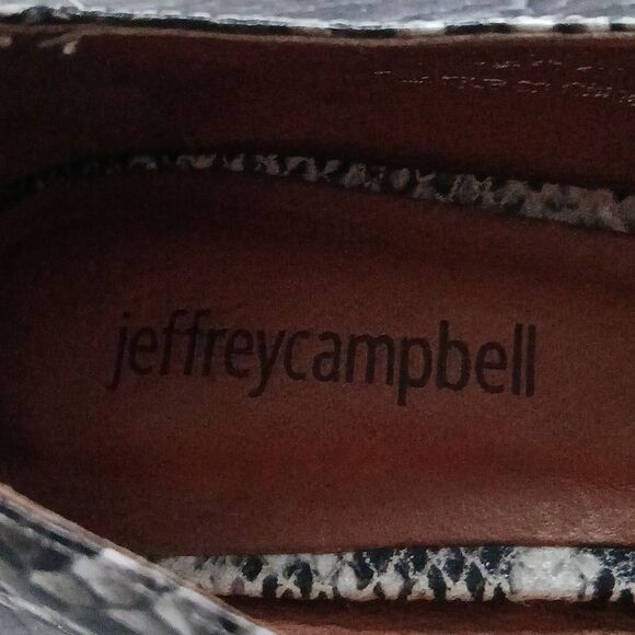 Jeffrey Campbell Viona snakeskin leather pointed toe loafers Sz 7 EUC - Picture 7 of 9